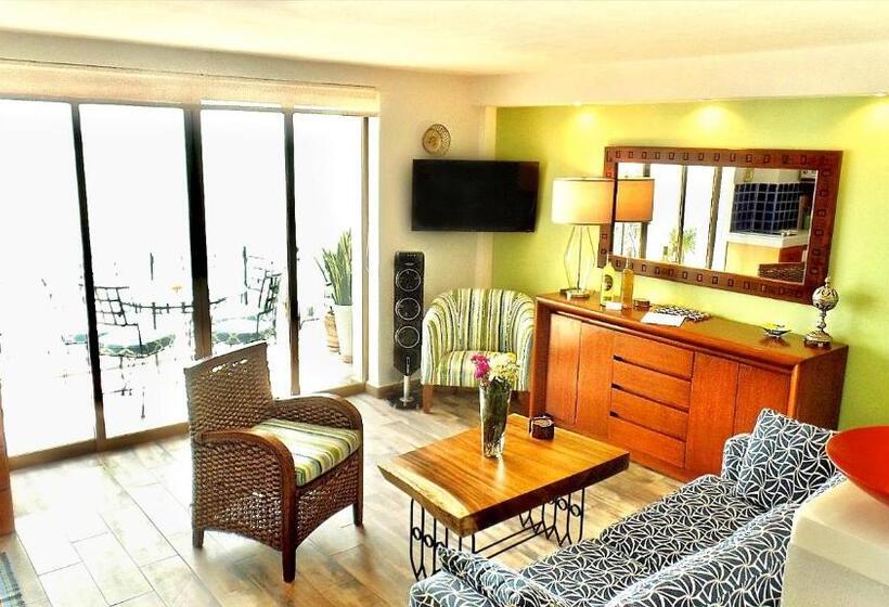 Apartamento 1 Dormitório Vista Mar, 1242 Pacific