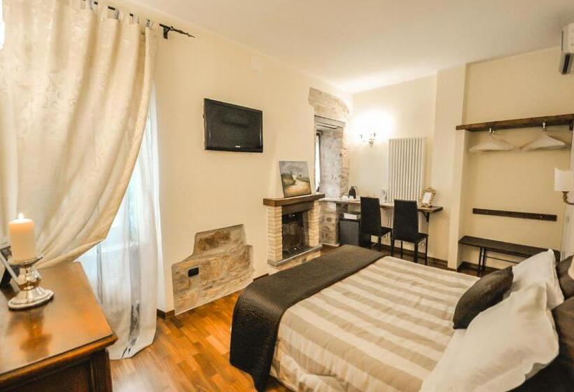 اتاق استاندارد چهار تخته, Case Brizi Assisi