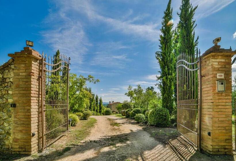 شقة غرفة واحدة, Podere Casanuova