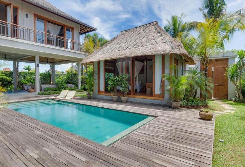 Вилла 4 Спальни, Zin Berawa Villas & Bungalows