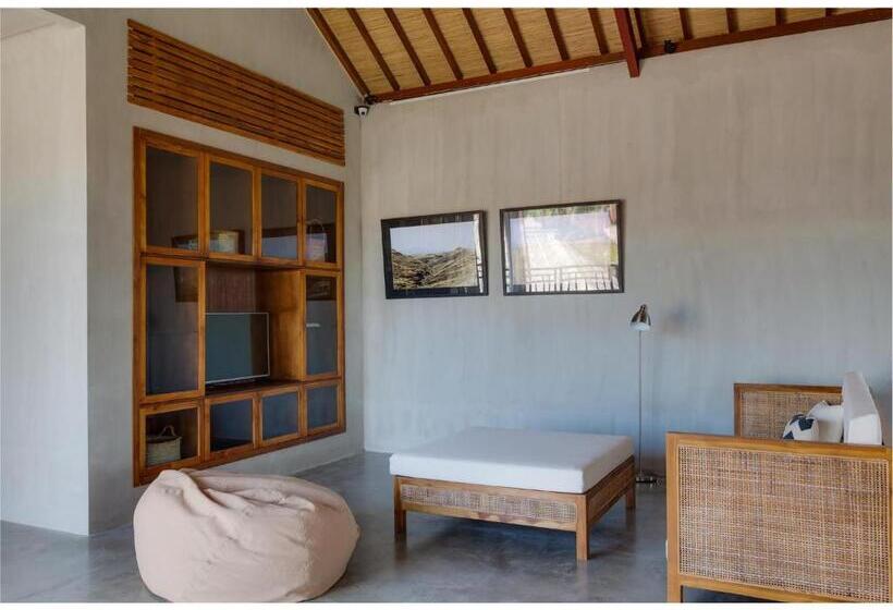 Вилла 4 Спальни, Zin Berawa Villas & Bungalows