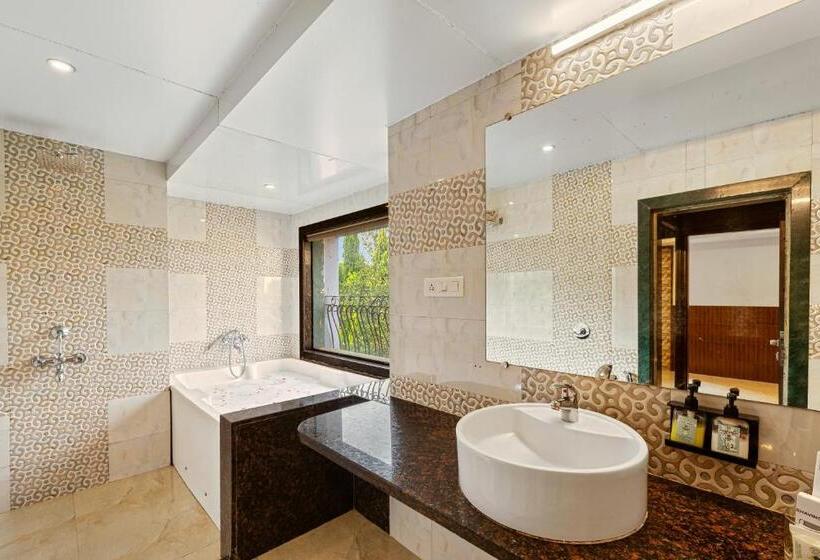 سوئیت با وان آب گرم, Mayur Retreat & Spa