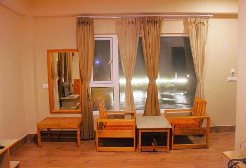 スーペリアールーム, 9 Senses Group Hotels , Ravangla