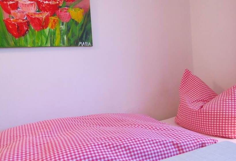 شقة غرفة واحدة, Gästehaus Huber   Traditional Sixties Hostel