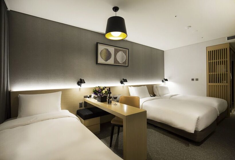 Quarto Triplo Deluxe, Arirang Hill Hotel Dongdaemun