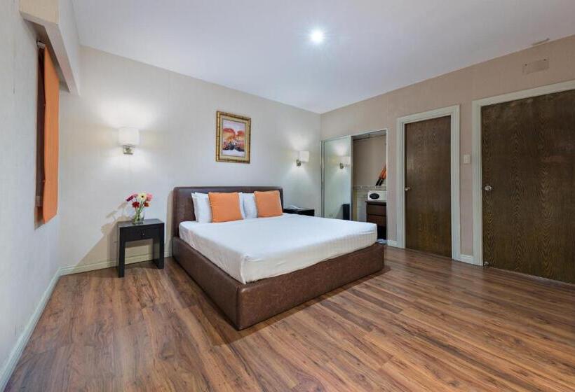 이그제큐티브 스위트 킹침대, Court Meridian Hotel & Suites