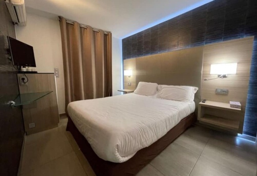 Номер Стандарт с Террасой, Hôtel L Escale Coté Port