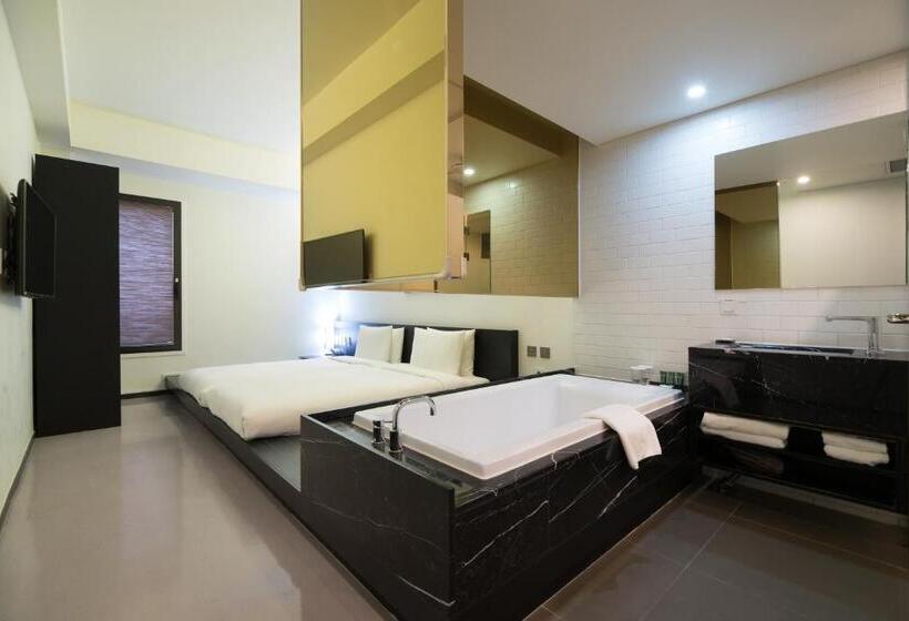 Номер Стандарт, Sotetsu Hotels The Splaisir Seoul Myeongdong