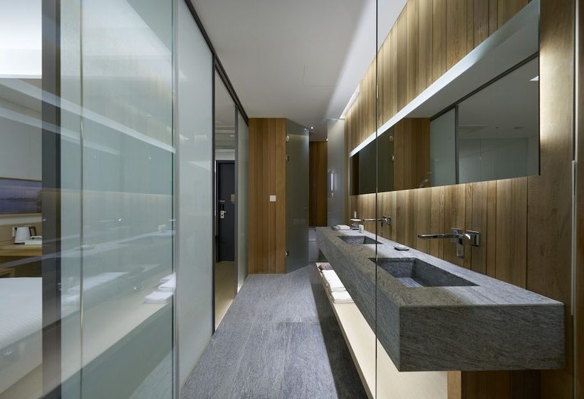 Номер Deluxe, Sotetsu Hotels The Splaisir Seoul Myeongdong