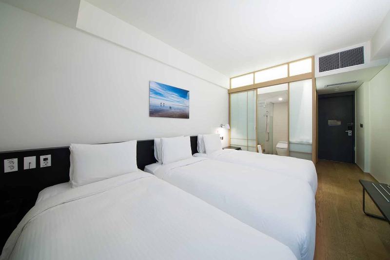 Трехместный Номер Deluxe, Sotetsu Hotels The Splaisir Seoul Myeongdong