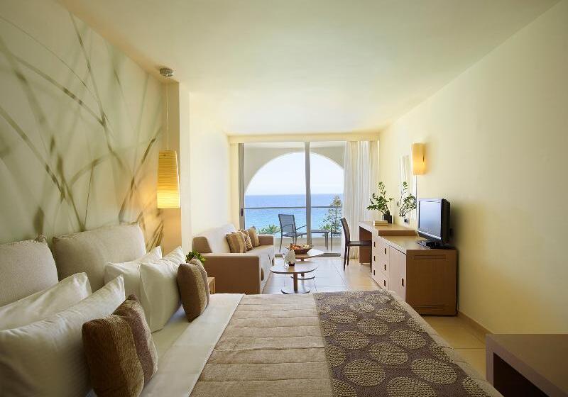 Номер Deluxe Вид на Море, The Ixian Grand & All Suites  Adults Only