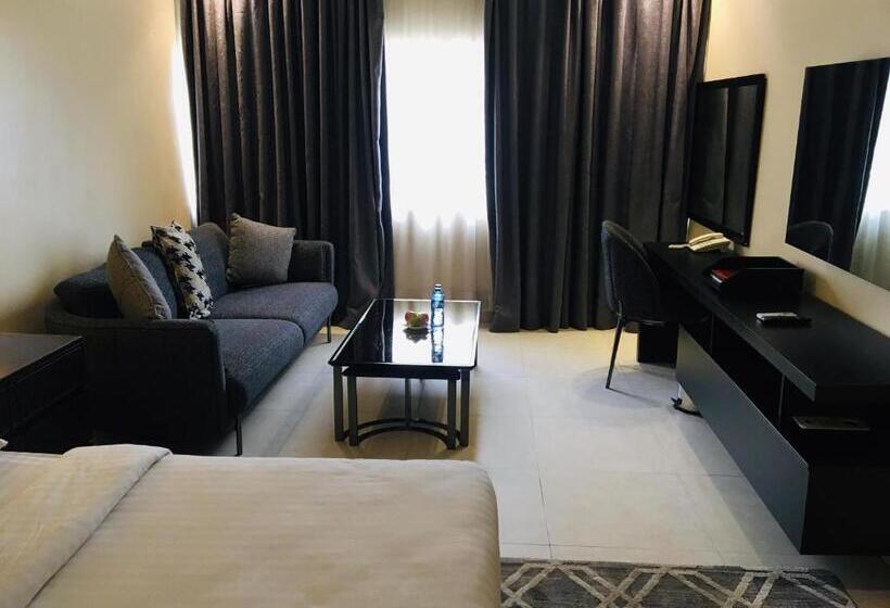 اتاق لوکس با تخت بزرگ, Summerset Continental Hotel Maitama By T E L E Hospitality