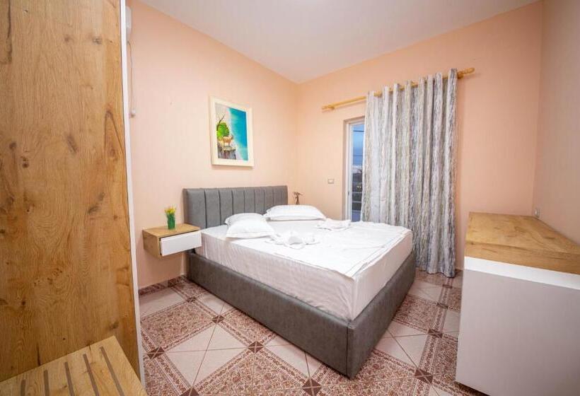 Family Room, Vila Era Ksamil