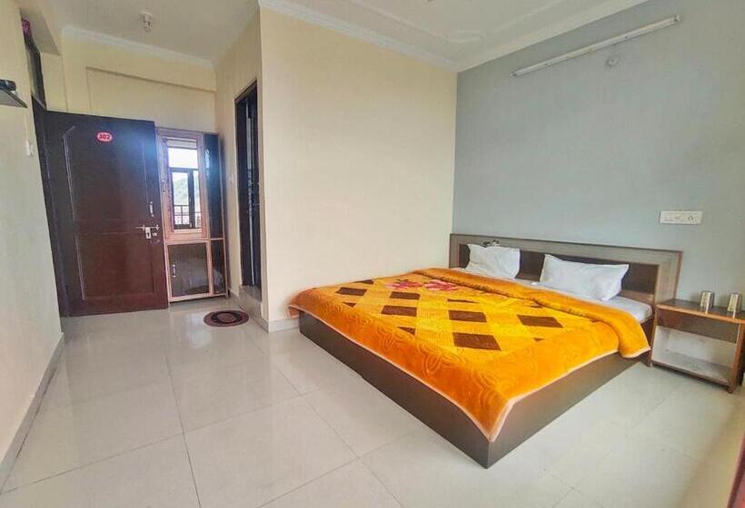 4인용 스탠다드 룸, Rnb Mcleodganj