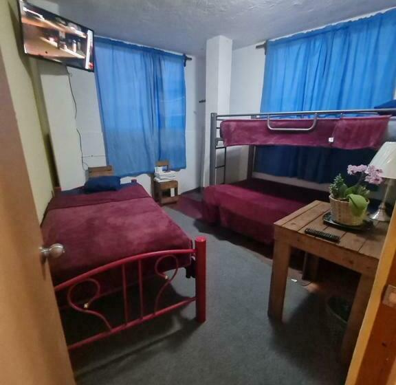غرفة قياسية ثلاثية حمام مشترك, Hostal Del Elefante
