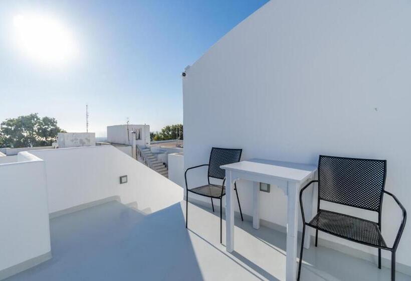 行政套房, Central Fira Suites