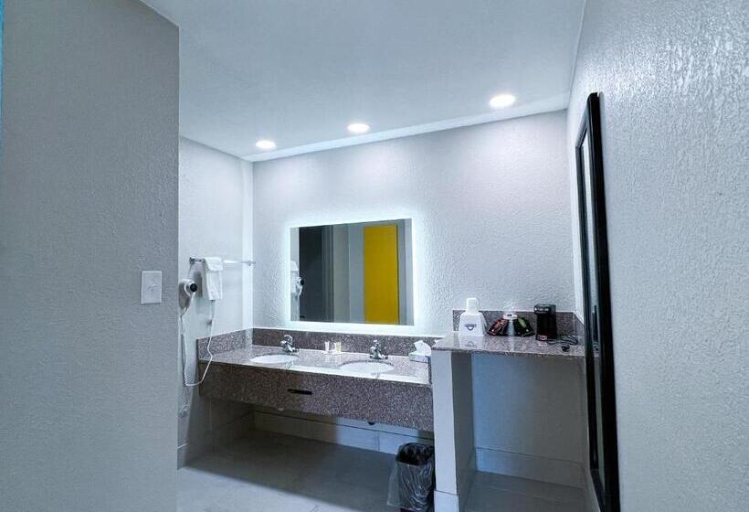 Номер Стандарт, Days Inn & Suites By Wyndham Santa Rosa, Nm