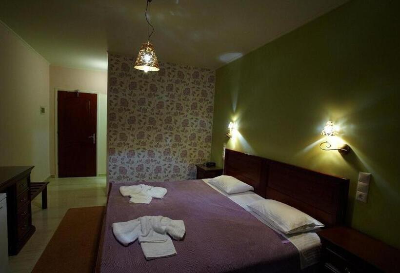 Quarto Estandar com Sacada, Maistrali