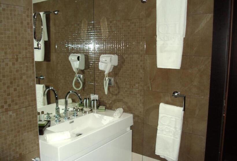 Студио Стандарт с Балконом, Best Western Plus Olives City Hotel   Free Parking