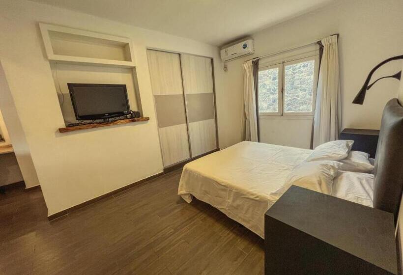 Студия Стандарт, Estancia Alto San Pedro