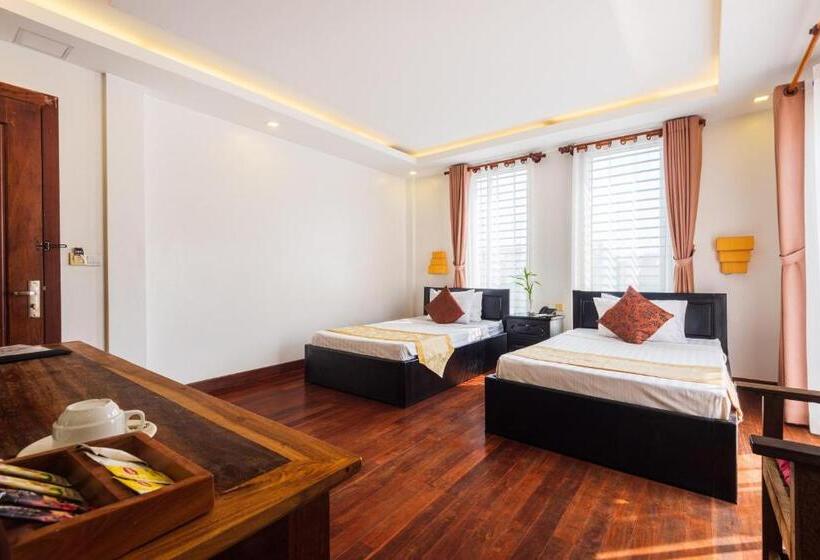 اتاق لوکس با بالکن, Soksan Angkor Villa