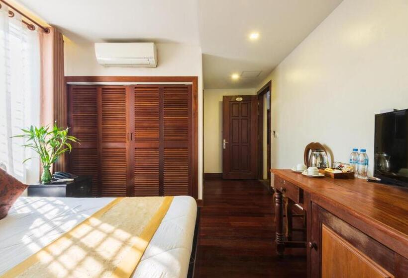 اتاق لوکس با بالکن, Soksan Angkor Villa