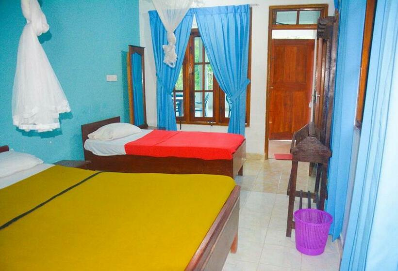 חדר משפחתי, Soorya Inn Ella