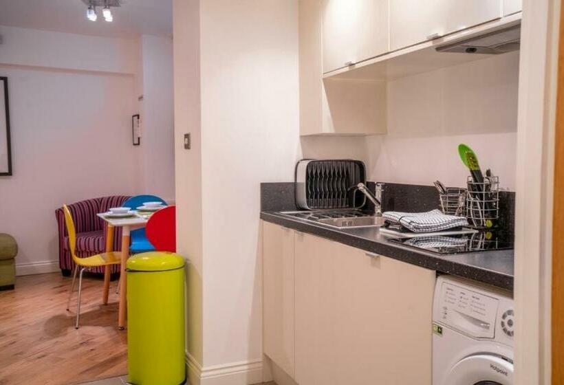 Апартаменты 1 Спальня, Nell Gwynn House Apartments & Rooms