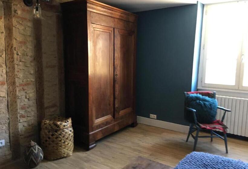 Номер Стандарт, 65 Rue Letbald