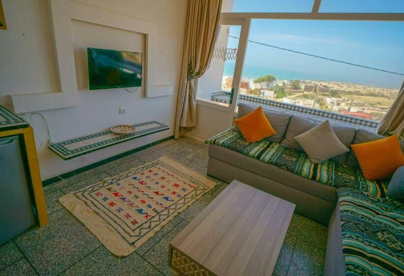 Студио Стандарт с Балконом, Big Blue Guest House