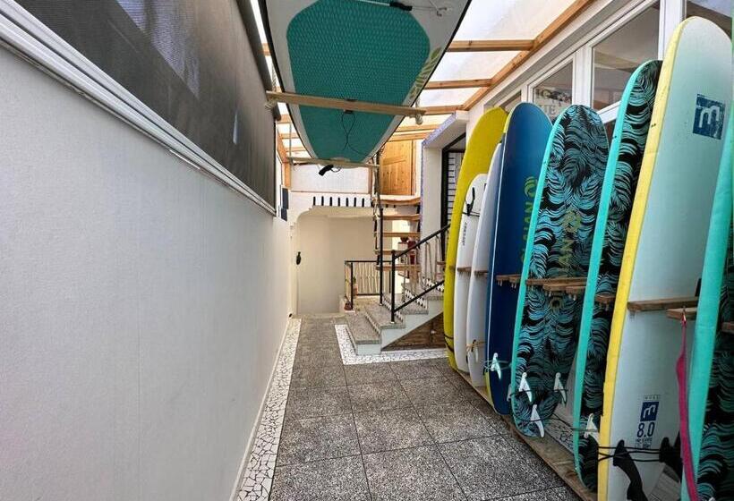 Номер Стандарт Четырехместный Совместный Санузел, Big Blue Guest House