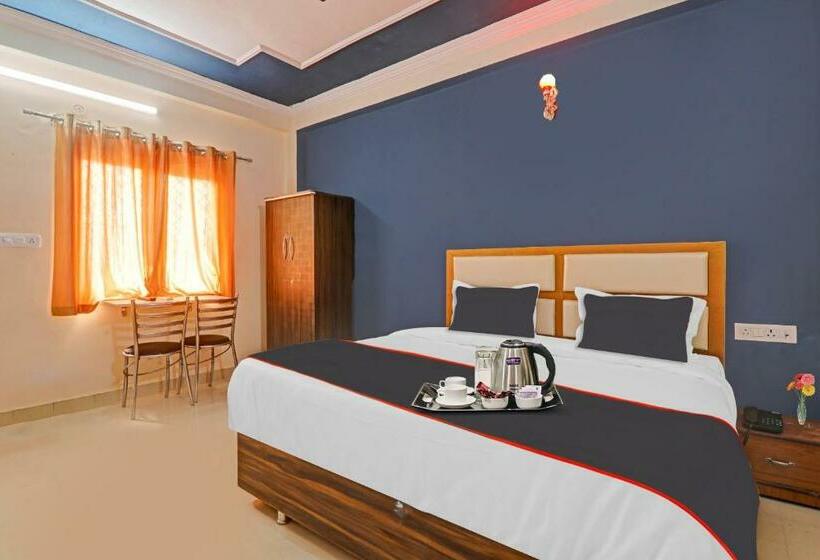 Трехместный Номер Классика, Collection O Sundaram Resort
