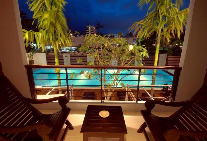 Monolocale Standard con Terrazza, Baan Suwantawe