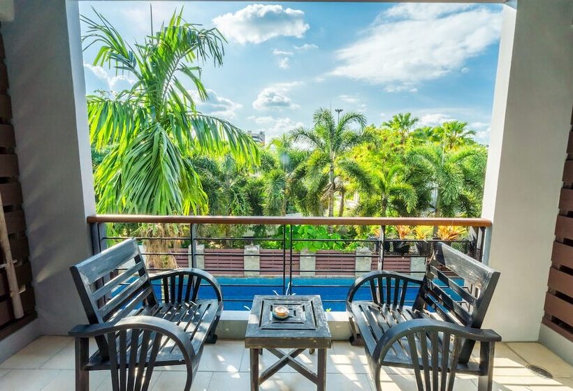 Monolocale Standard con Terrazza, Baan Suwantawe