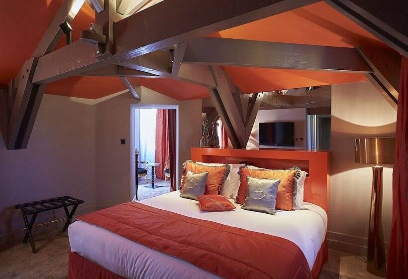 Полулюкс, Le Stelsia Resort