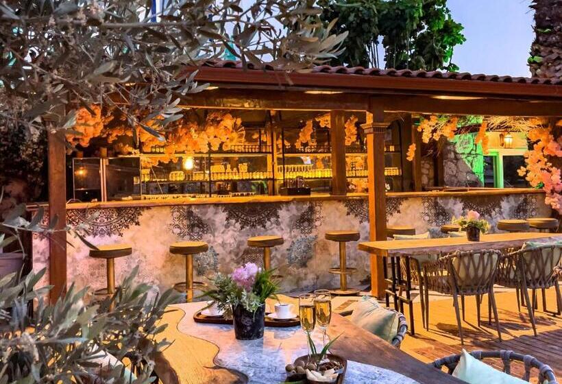 Chambre Familiale Vue Jardin, Etiz Hotels Alaçatı