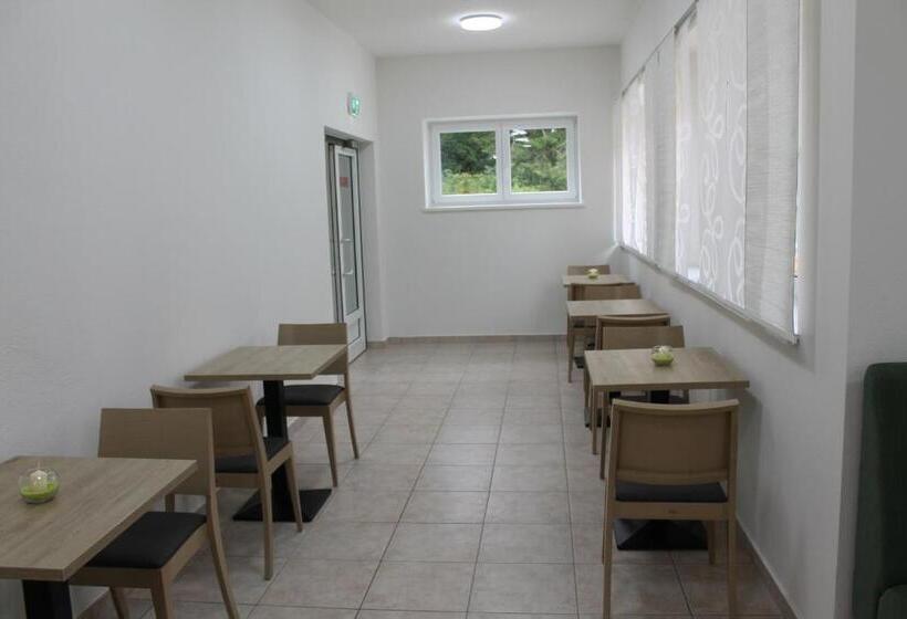 Дом 1 Спальня, Gästehaus Hebalm, Family & Friends Auf 900 M2 Wohnfläche Erleben, Alleinnutzung Möglich