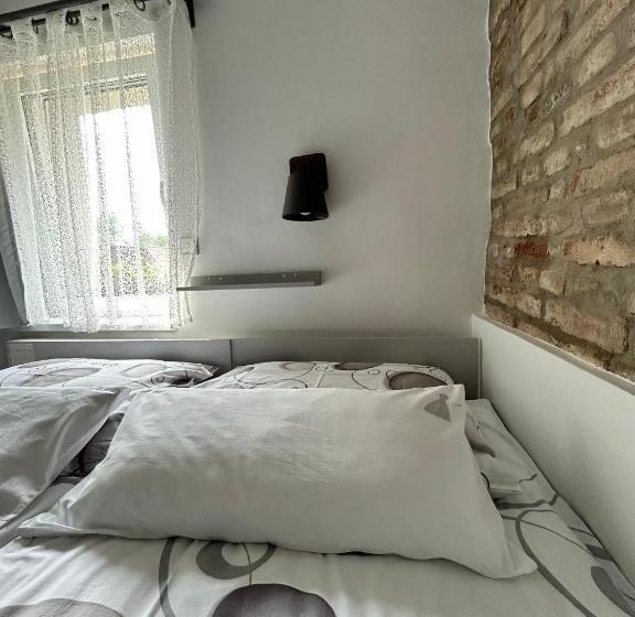 Апартаменты 1 Спальня, Apartmány U Kuželky