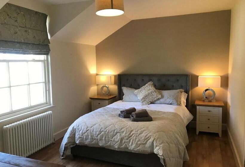 Дом 1 Спальня, Gate Lodge At Lough Erne Golf Village