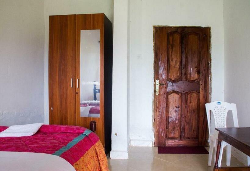 اتاق استاندارد, Efraz Motel Kanungu