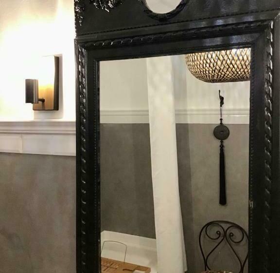 Номер Стандарт, Maison En Cramaillan