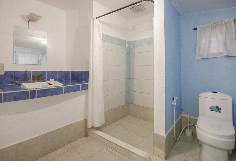 스탠다드 스튜디오, Ralph S Place