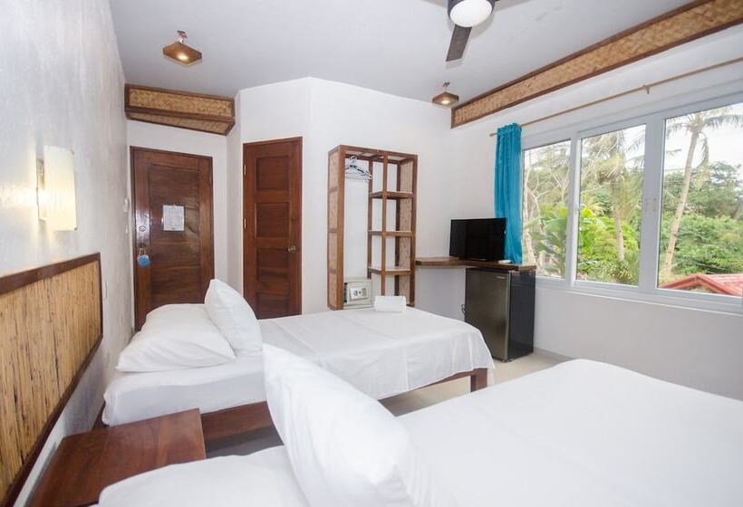 디럭스 룸, Ralph S Place