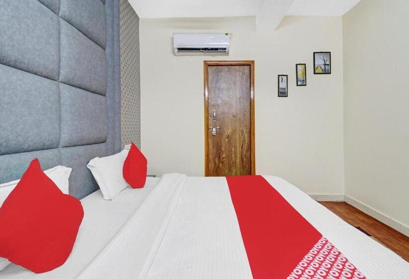 Трехместный Номер Классика, Flagship Hotel Atithi