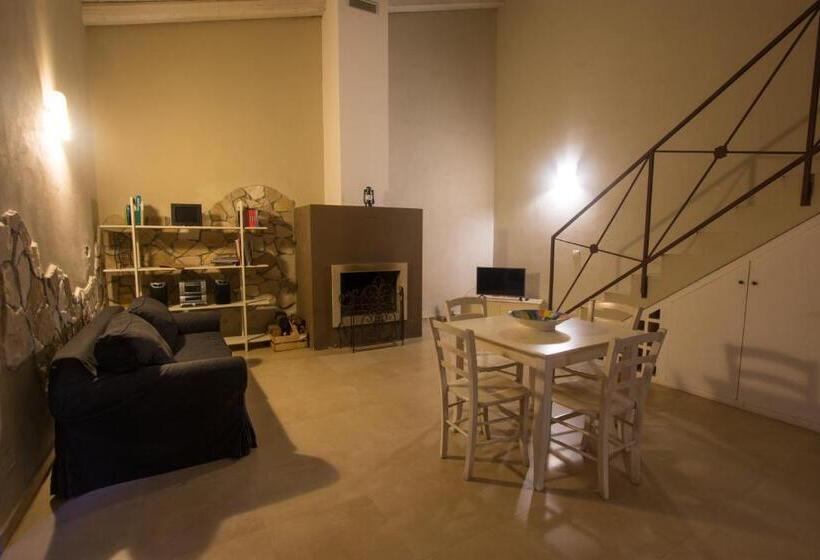 Апартаменты 1 Спальня, Borgo Del Carato