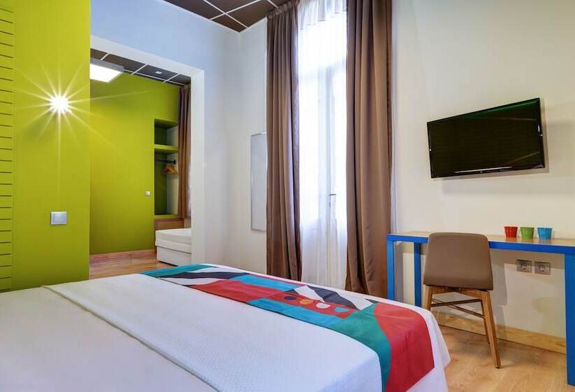 غرفة ديلوكس, Colors Central Ladadika
