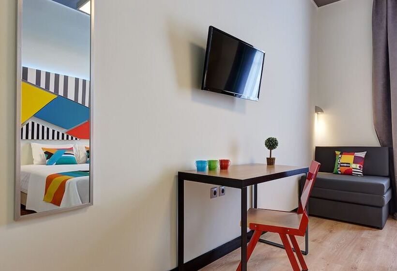 غرفة قياسية, Colors Central Ladadika