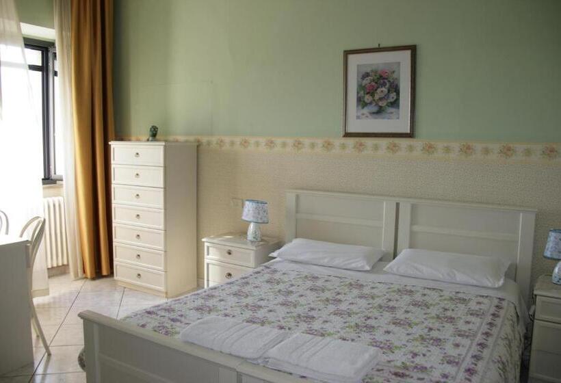 Номер Стандарт, La Villa