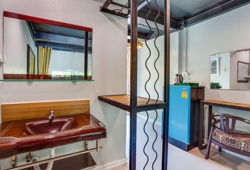 اتاق لوکس, Capital O 1051 Pagoda House