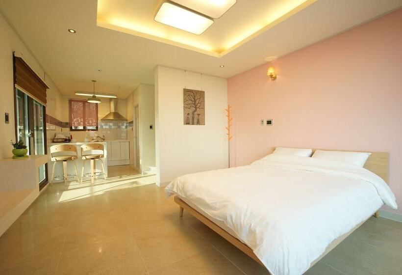 디럭스 룸, Donnaekohill Resort